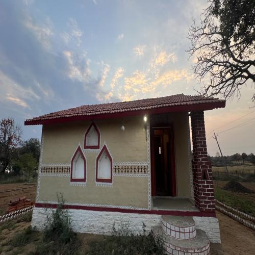 Abhyagat Homestay, Janwar